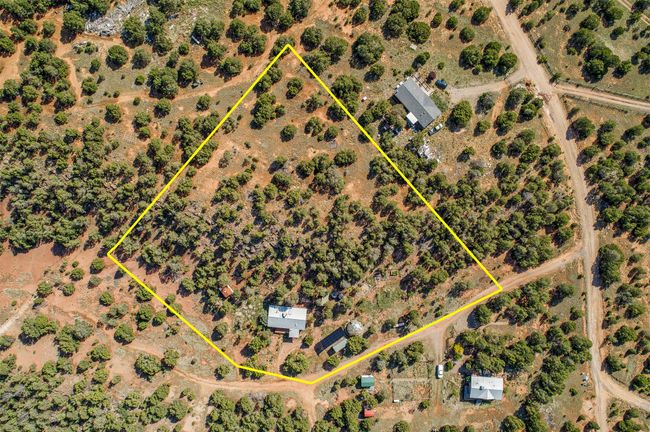 Approximate lot lines, with Hidden Valley Ranch Rd running from top to bottom of photo on right | Image 53