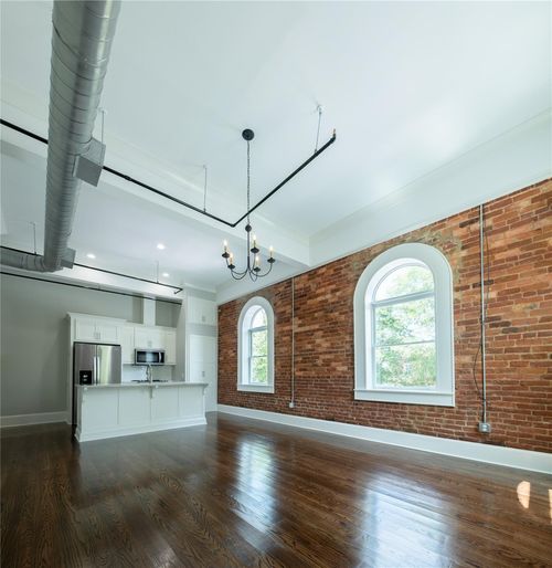 201-111 201 W Jefferson Street, Madison, GA, 30650 | Card Image