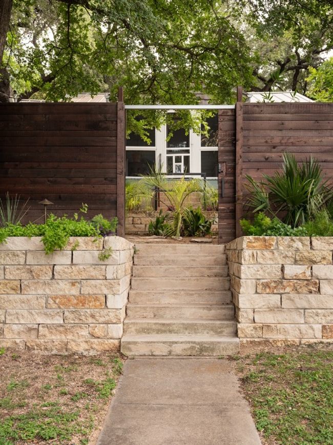 1005 E Riverside Dr, House other with 3 bedrooms, 3 bathrooms and 3 parking in Austin TX | Image 29