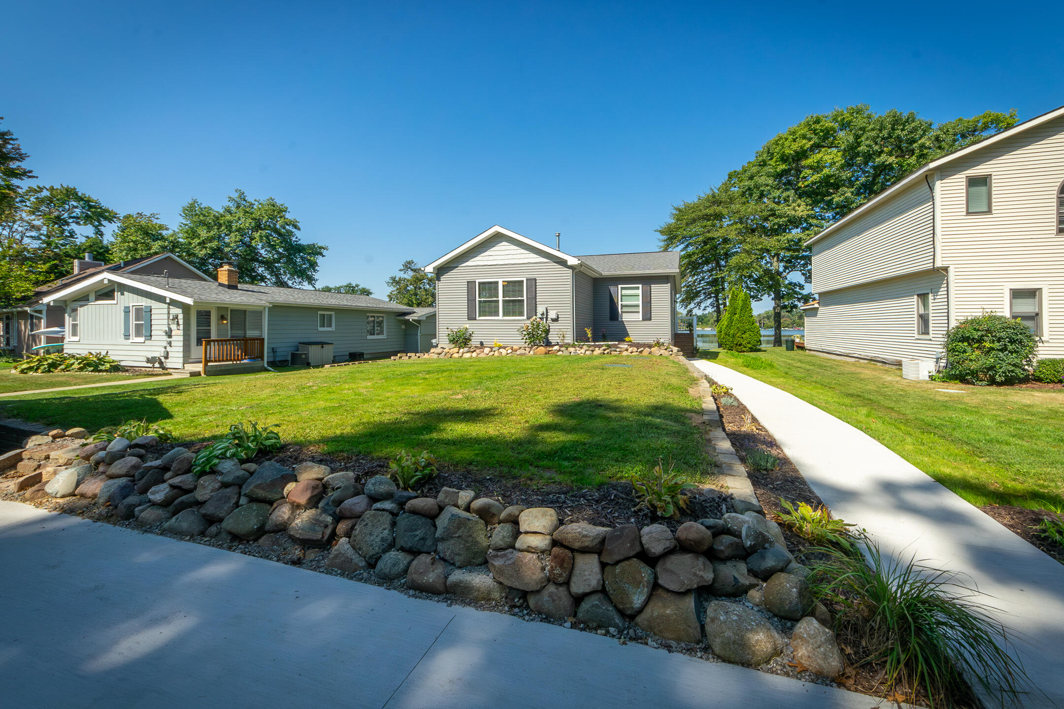 Charbane Ave, White Lake, MI 48386