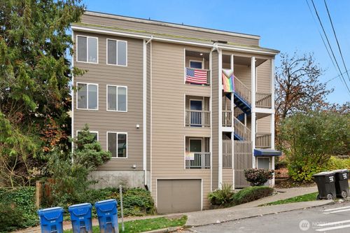 3660 Whitman Avenue N, Seattle, WA, 98103 | Card Image