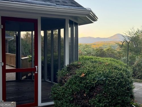 300 Sweet Apple Ln, Dahlonega, GA, 30533-7936 | Card Image