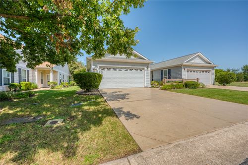 125 Dickens Cir, Georgetown, TX, 78633-5031 | Card Image