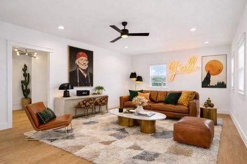 416 Stagecoach Trl, San Marcos, TX, 78666-5204 | Card Image