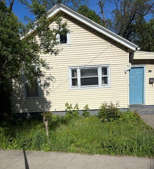 142 Saxton St, Rochester, NY, 14611-1432 | Card Image