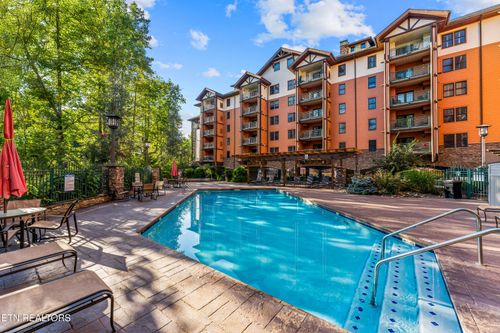 101-215 Woliss Ln, Gatlinburg, TN, 37738-3527 | Card Image