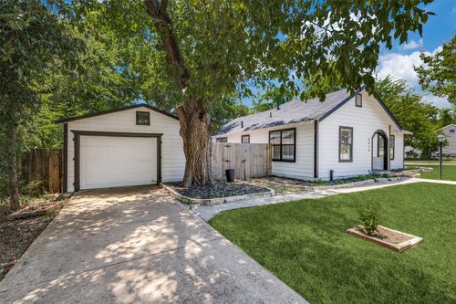 5415 Dartmouth Ave, River Oaks, TX, 76114-2062 | Card Image