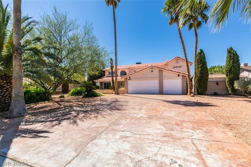 2895 Montessouri St, Las Vegas, NV, 89117-3051 | Card Image
