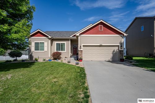 8605 S 68th St, Papillion, NE, 68133-2223 | Card Image