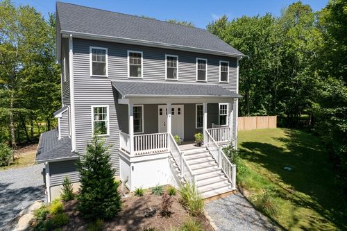 4 Swansom Rd, Swansea, MA, 02777-4921 | Card Image