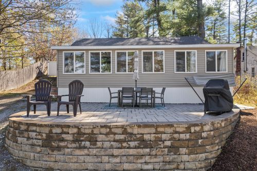 112 Taywood Road, Auburn, ME, 04210 | Card Image
