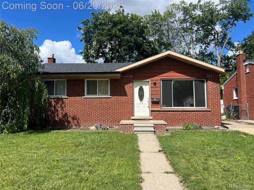 28215 Couzens Ave, Madison Heights, MI, 48071-2946 | Card Image