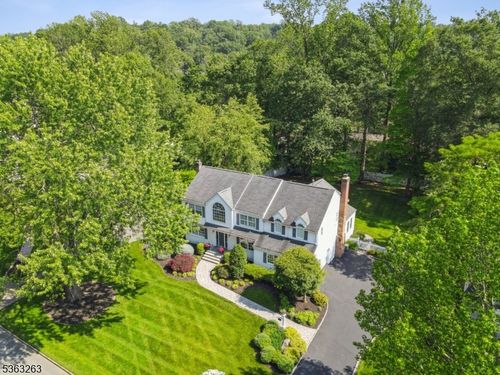 27 Westminster Rd, Chatham Twp, NJ, 07928-1362 | Card Image