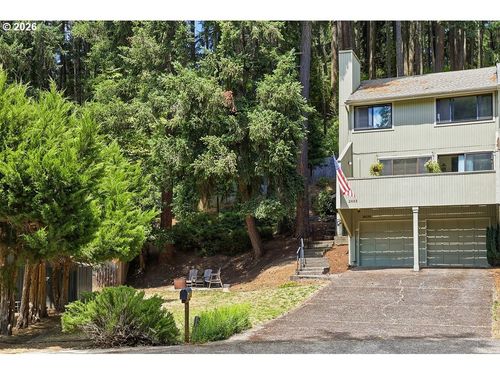 2635 E Wilshire Dr, Eugene, OR, 97405-1228 | Card Image
