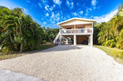 53 Treasure Chest Dr, Cudjoe Key, FL, 33042-4718 | Card Image