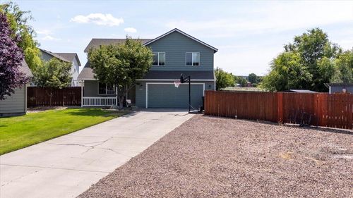 630 Ne Fieldstone Ln, Prineville, OR, 97754-9359 | Card Image