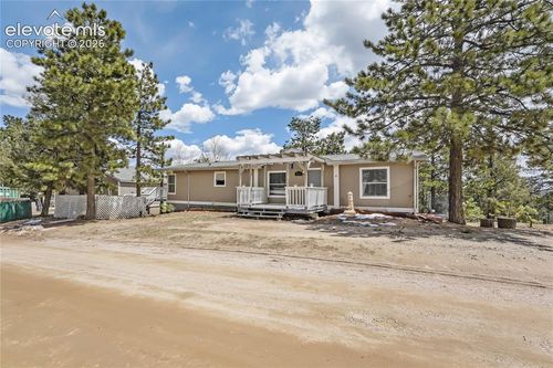 784 Blossom Rd, Woodland Park, CO, 80863-8115 | Card Image