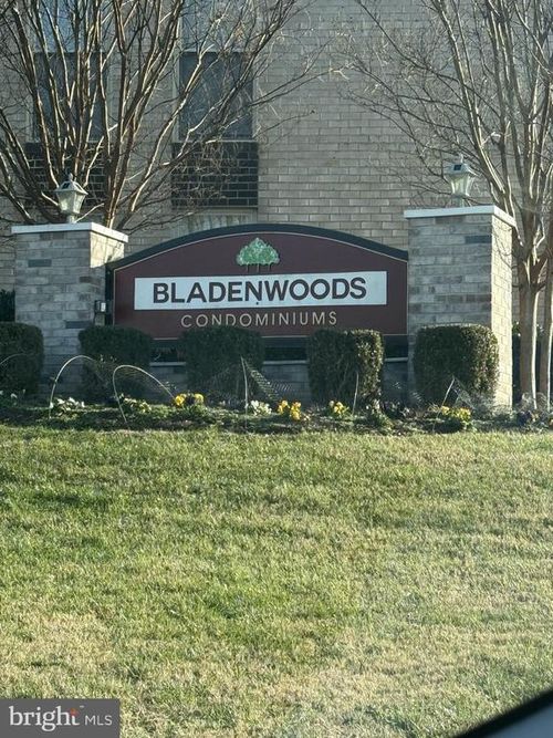 apt-204-5200 Newton St, BLADENSBURG, MD, 20710-2338 | Card Image