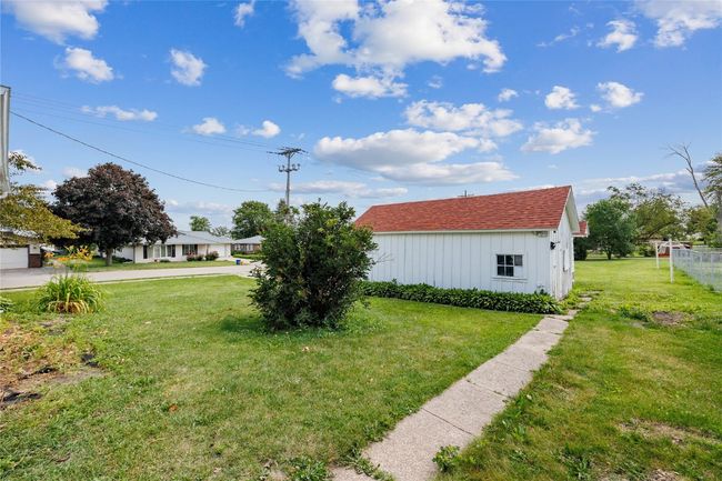 401 7 Th Ave, House other with 3 bedrooms, 2 bathrooms and null parking in Clarence IA | Image 25