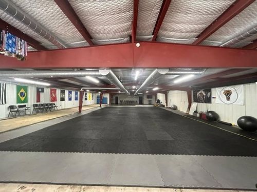 228 W Grand St, Whitewright, TX, 75491-2141 | Card Image