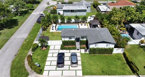 2401 Sw 83rd Ave, Miami, FL, 33155-2456 | Card Image