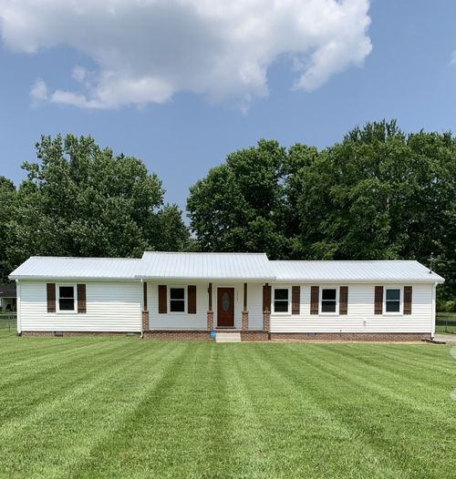 1515 Old Estill Springs Rd, Tullahoma, TN, 37388-5504 | Card Image