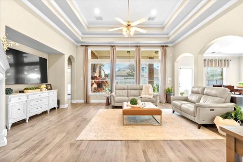 2500 Rockygate Ln, Friendswood, TX, 77546-5392 | Card Image