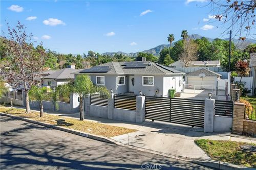 11108 Leolang Ave, Sunland, CA, 91040-2228 | Card Image