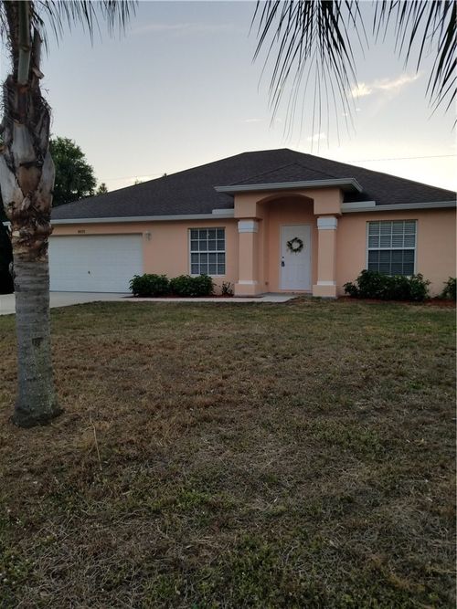 8025 98th Ct, Vero Beach, FL, 32967-2828 | Card Image