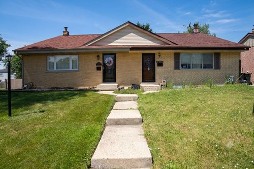 9406 N Oak Ave, Des Plaines, IL, 60016-3906 | Card Image