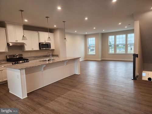 321 E Cochran St, MIDDLETOWN, DE, 19709-1193 | Card Image