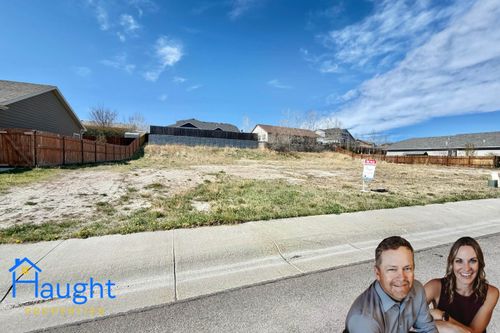 952 Eagle Dr, Douglas, WY, 82633-1900 | Card Image