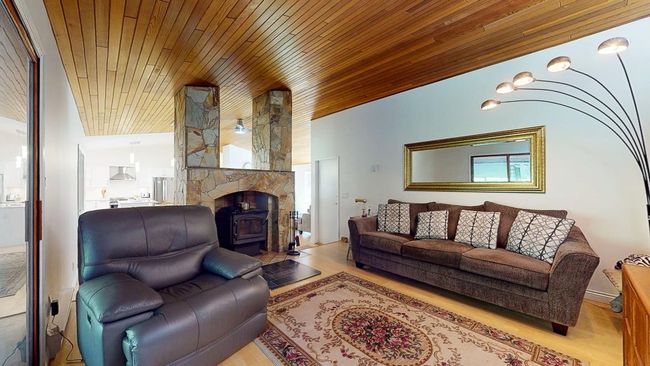 8024 Southwood Rd, House other with 3 bedrooms, 2 bathrooms and 2 parking in Halfmoon Bay BC | Image 24