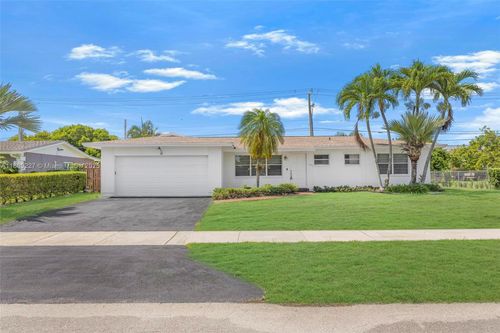 11155 Sw 112th Ter, Miami, FL, 33176-3810 | Card Image