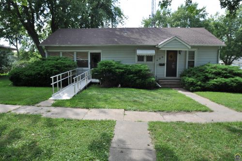400 S 3rd St, Hiawatha, KS, 66434-2506 | Card Image