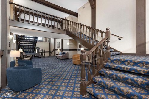 1750 Vernier Rd, Grosse Pointe Woods, MI, 48236-1582 | Card Image