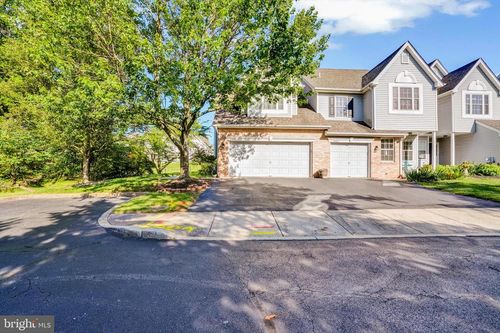 5006 Rose Ct, COLLEGEVILLE, PA, 19426-3187 | Card Image