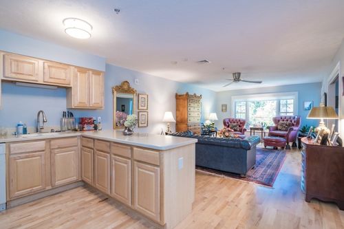 529-25 Greenleaves Dr, Amherst, MA, 01002 | Card Image