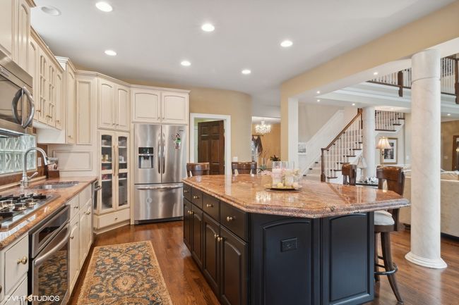 2919 Beth Ln, House other with 5 bedrooms, 4 bathrooms and 3 parking in Naperville IL | Image 12