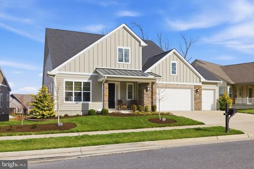 121 Milkweed Dr, LAKE FREDERICK, VA, 22630-2188 | Card Image