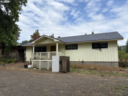 9006 Scotts Valley Rd, Yoncalla, OR, 97499-9812 | Card Image