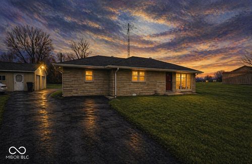 6742 E County Road 900 N, Seymour, IN, 47274-8125 | Card Image