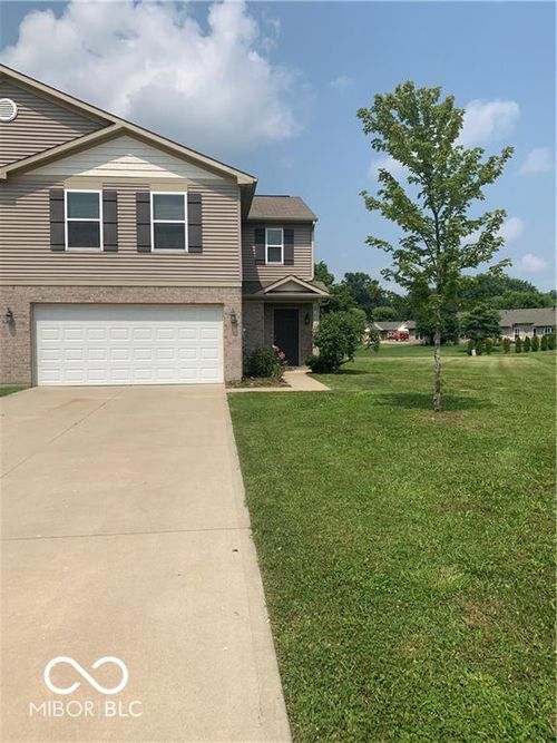 2015 Falcon Ct, Franklin, IN, 46131-8568 | Card Image