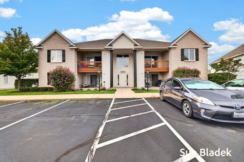 8-3089 E Crystal Waters Dr, Holland, MI, 49424-8096 | Card Image