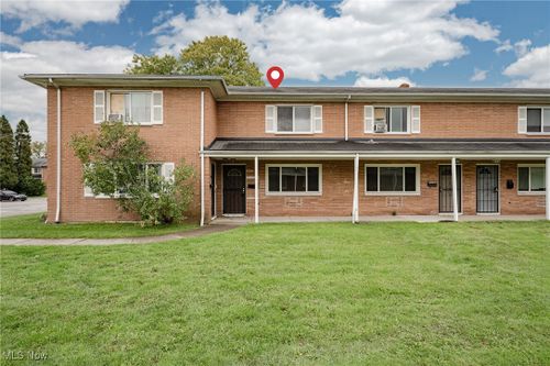 2-4878 Banbury Court, Warrensville Heights, OH, 44128 | Card Image