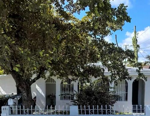 851 Nw 17th Ter, Pompano Beach, FL, 33069-2431 | Card Image