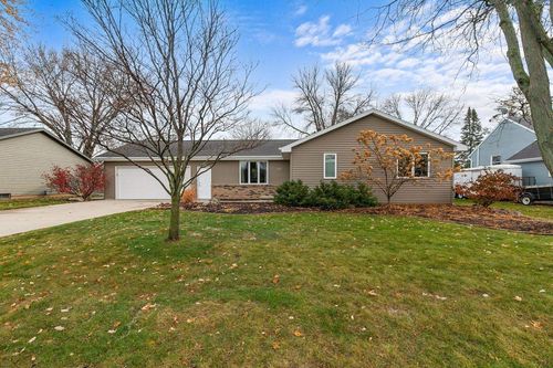 606 S Wild Rose Lane, GRAND CHUTE, WI, 54914 | Card Image