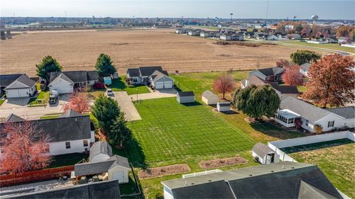 2401 Cumberland Ct, Effingham, IL, 62401-5227 | Card Image