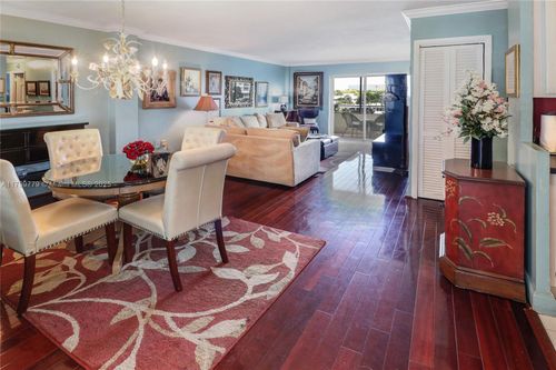 apt-310-220 Kings Point Dr, Sunny Isles Beach, FL, 33160-5309 | Card Image