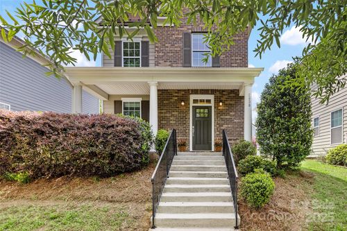 2638 Double Oaks Rd, Charlotte, NC, 28206-1547 | Card Image